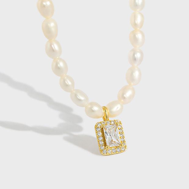Nora Necklace