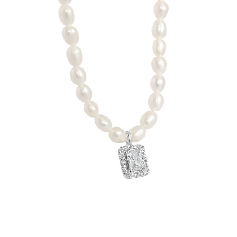 Nora Necklace