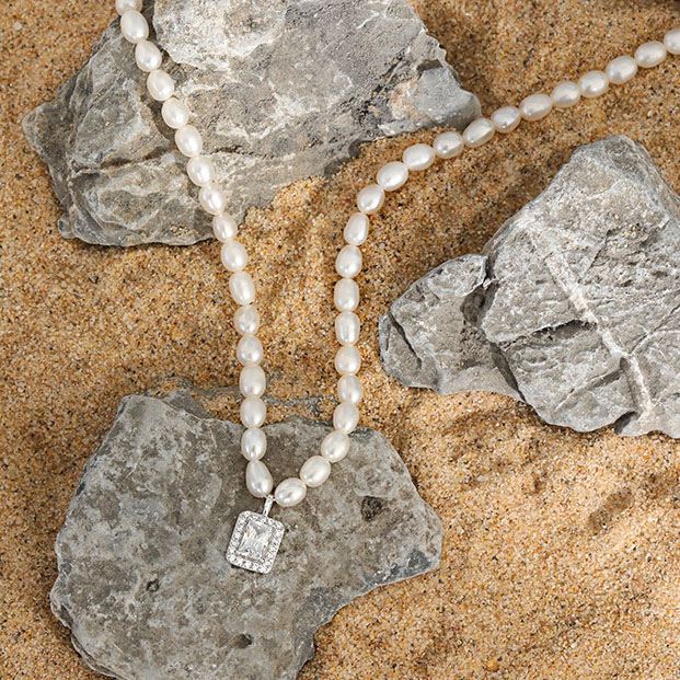 Nora Necklace