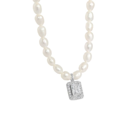 Nora Necklace